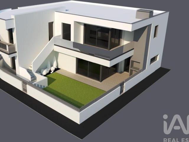 Terreno T5 em Ferrel de 195,00 m²