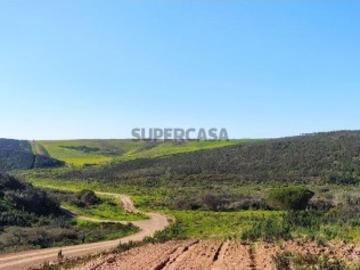 Terreno T1 em Vila do Bispo e Raposeira de 174170,00 m²