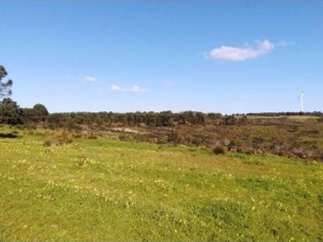 Terreno T1 em Vila do Bispo e Raposeira de 235534,00 m²