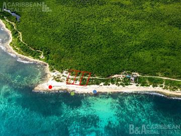 Terreno tur?stico ecol?gico frente al mar en Puerto Morelos