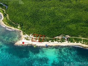 Terreno turístico ecológico frente al mar en Puerto Morelos