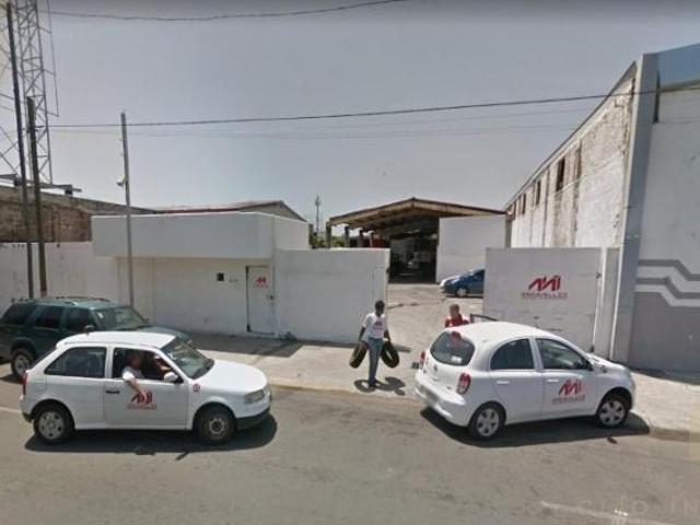 Terreno ubicado en zona céntrica, a solo media cuadra de la Av. Ignacio Allende Ver