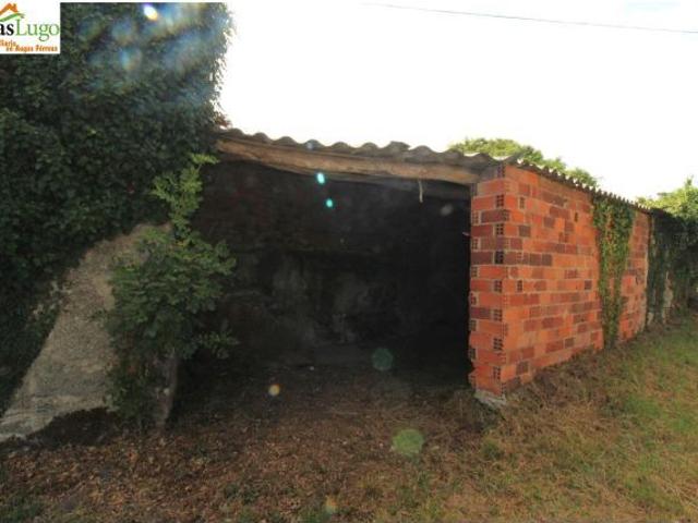 TERRENO URBANIZABLE Y CASA A REFORMAR EN A CAMPIÑA MUXA, LUGO
