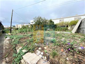 Terreno urbanizável com 2.000 m2 na Ajuda Próximo Polo Universitário