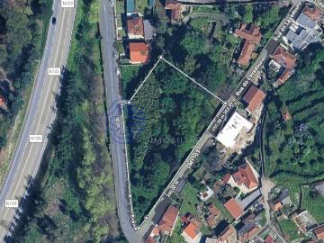 Terreno Urbanizável com 3.500 m² para Construção – Santo Tirso