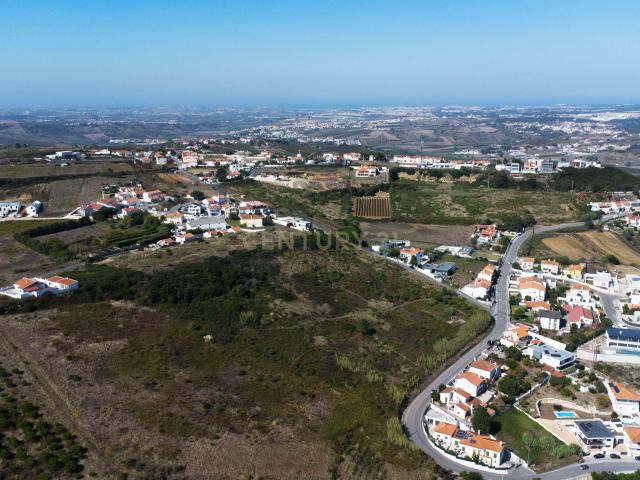️ Terreno Urbanizável com Viabilidade para 17 Moradias – Varatojo, Torres Vedras