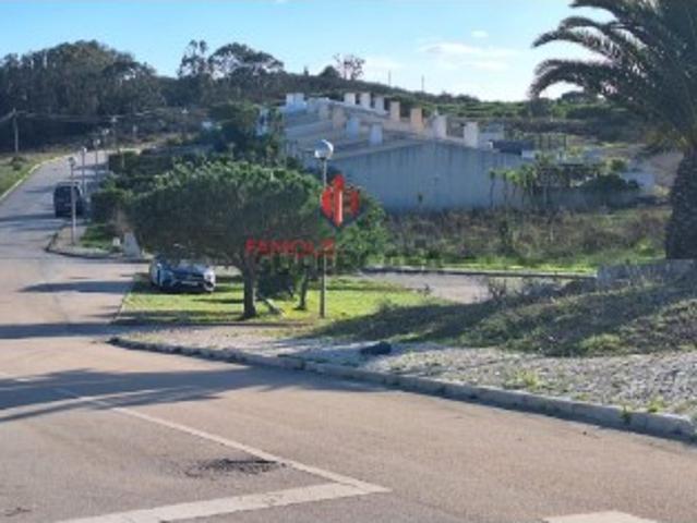 Terreno Urbanizável com Vista Mar Raposeira