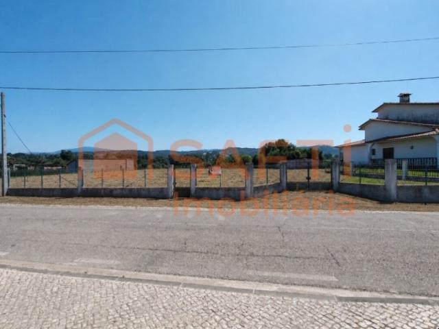 TERRENO URBANIZÁVEL COM POÇO DE REGA