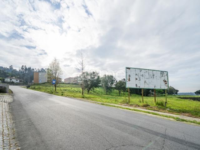 Terreno Urbanizável em Moure, Barcelos