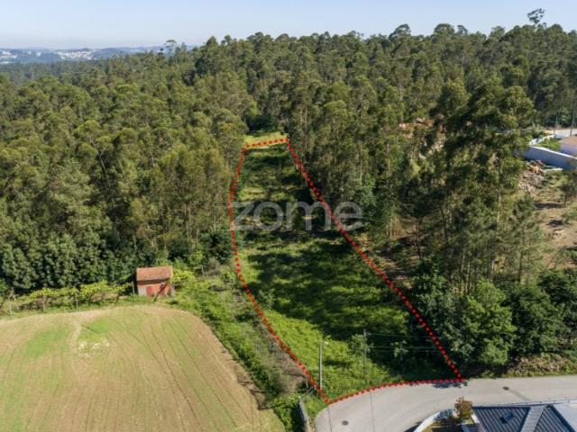 Terreno urbanizável em Caldas de São Jorge Santa Maria da Feira