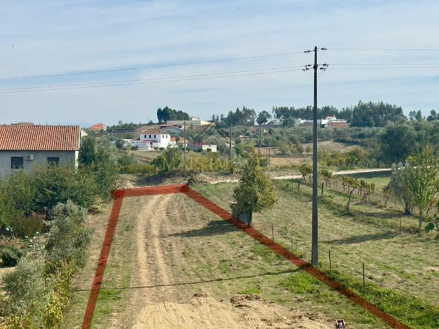 TERRENO URBANIZÁVEL EM PENACOVA
