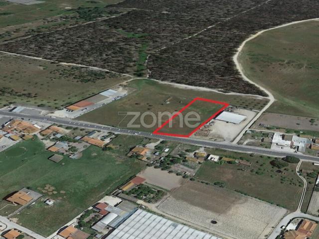 Terreno Urbano cerca de 5000m2 zona industrial Taipadas