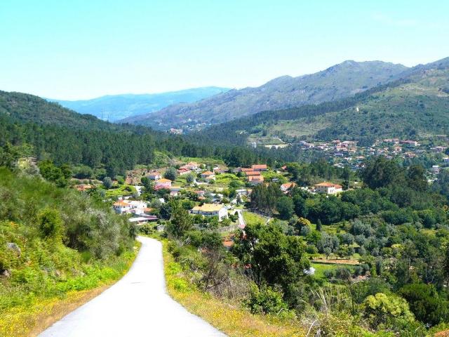 Terreno URBANO 7.045m2 para 12 15 Moradias. Portugal, Navió, Ponte de Lima