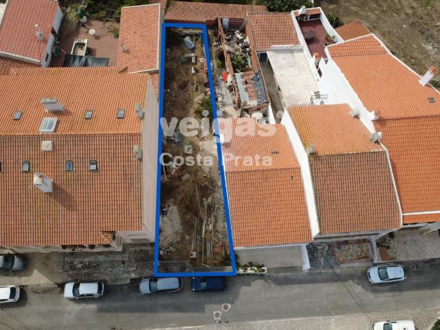 Terreno Urbano 240 m² no Centro da Foz do Arelho – Costa de Prata
