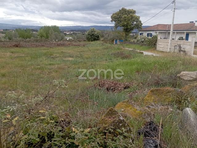 TERRENO URBANO A CERCA DE 6 KMS DA CIDADE DE CHAVES