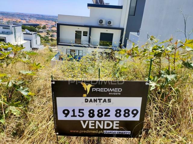 Terreno Urbano à venda em Famões São Sebastião Norte Odivelas