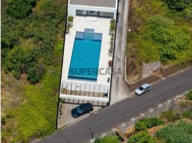 TERRENO URBANO CALHETA A 3 MINUTOS DA PRAIA