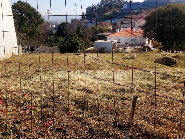 Terreno Urbano com 3 Frentes