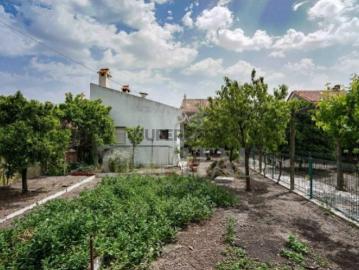 Terreno Urbano com 500 m² em Fernão Ferro