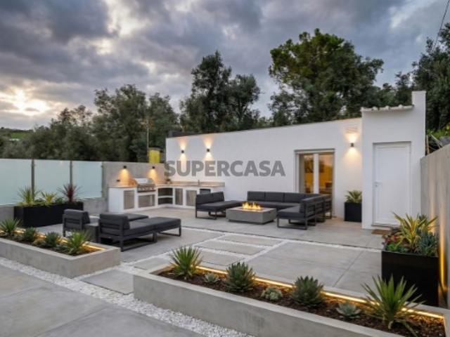 Terreno Urbano com 1.120 m² e Projecto pré aprovado Malaqueijo, Rio Maior