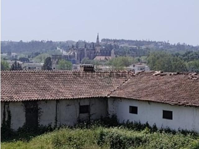 Terreno Urbano com 2720m² Arneiro Batalha