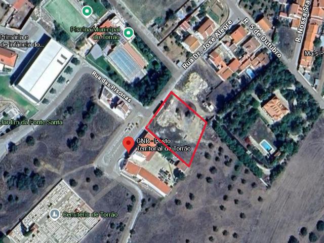 Terreno Urbano com 2.500 m², capacidade construção de 1.500m2, habitacional
