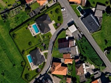 Terreno Urbano com 2.600 m² e Vistas Deslumbrantes para a Serra