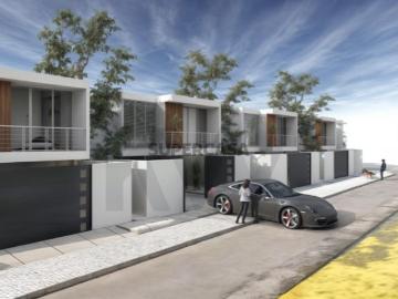 Terreno Urbano com 7.363m2 para Construção