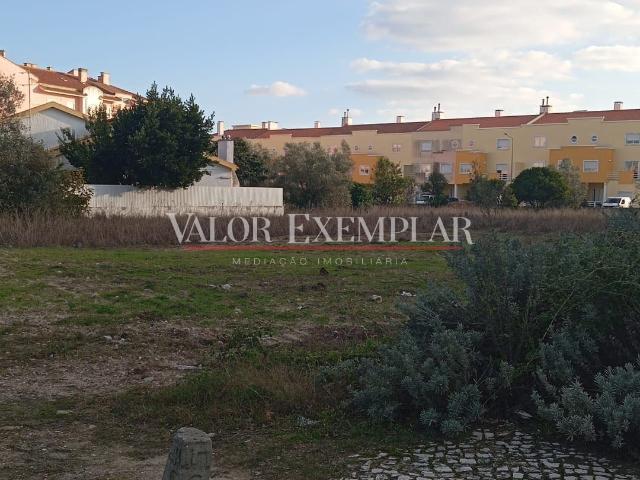 Terreno Urbano com 416 m2 para Construção