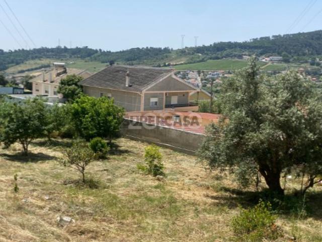 Terreno Urbano com 481 m² em São João dos Montes
