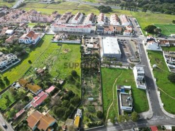 Terreno urbano com 4.125 m² em Santo António da Charneca Barreiro