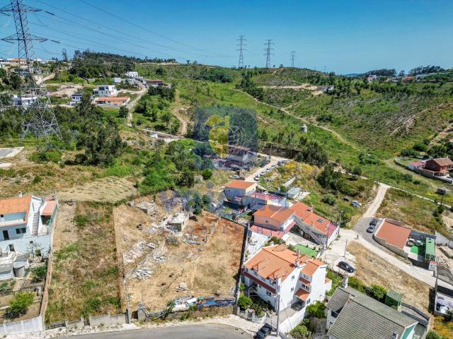 Terreno urbano com 584m2, Almargem do Bispo Sintra