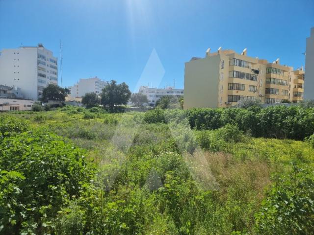 Terreno urbano, com 6.430 m2,com localização privilegiada em Olhão, Algarve, Portugal