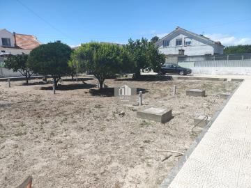 Terreno Urbano com 754m2 em Fernão Ferro, Quinta dos Morgados
