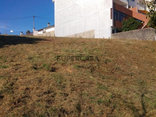 Terreno urbano com 835m2, em Pedroso Vila Nova de Gaia