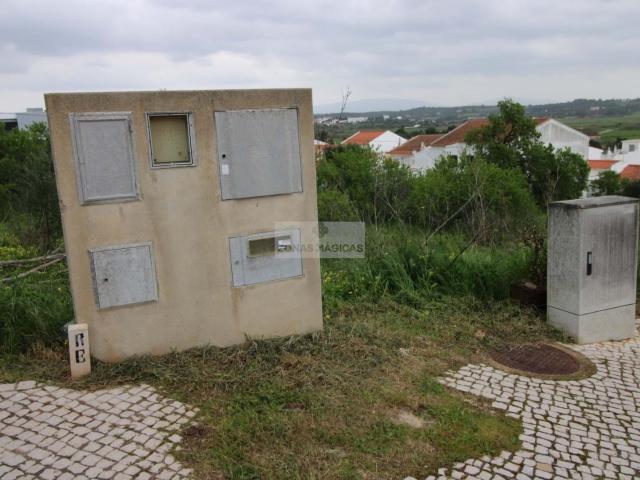 Terreno Urbano com Elevado Potencial Construtivo – Portelas, Lagos