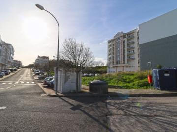 Terreno Urbano COM LICENÇA A PAGAMENTO para predio com 8 fogos de Habitação