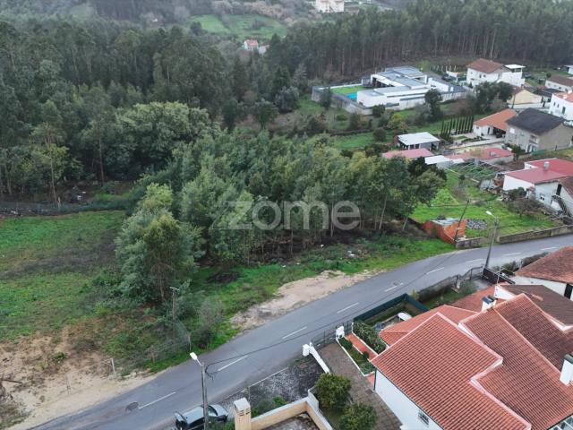 Terreno Urbano com possibilidade de construção em S. Martinho do Bispo