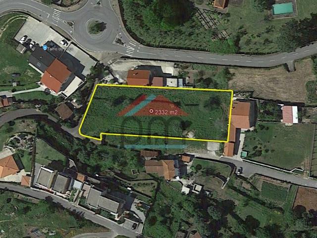 Terreno Urbano com Possibilidade de Destaque em Dois Lotes