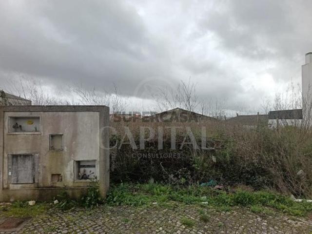 Terreno urbano com projeto aprovado a excelente preço em Arranho