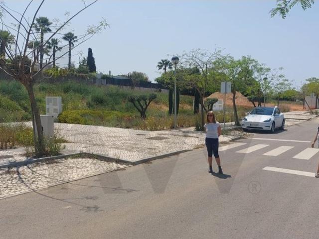 Terreno Urbano com Projeto Aprovado em Sesmarias, Albufeira A 5 minutos da Praia!