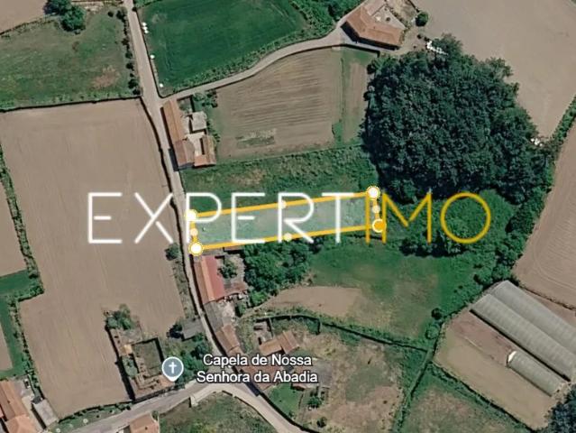 Terreno Urbano com Projeto Aprovado para Moradia T2 Térrea, 1292 m², Barqueiros – Barcelos