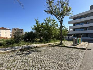 Terreno urbano, com projeto aprovado para 16 apartamentos Portimão Algarve