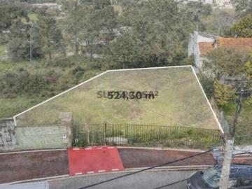 Terreno Urbano com Projeto para Moradia Unifamiliar Almada
