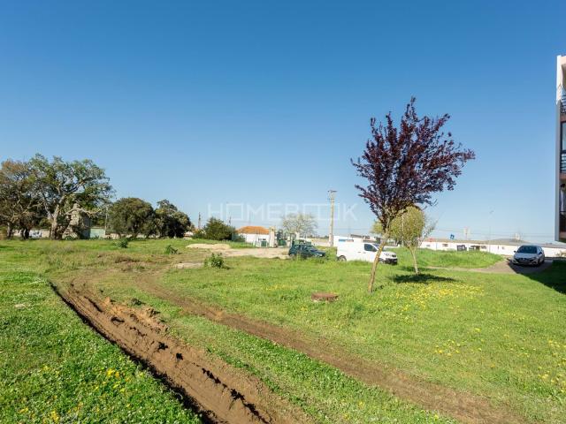 Terreno urbano com projeto para prédio de 9 frações