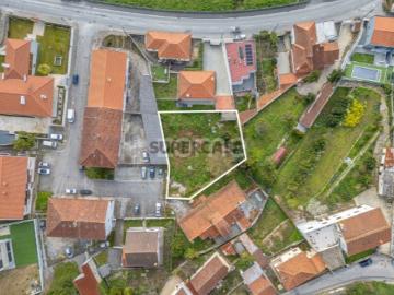 Terreno Urbano com Projeto para 6 Apartamentos