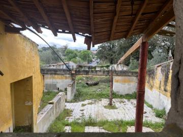 Terreno Urbano com Ruína junto ao Parque de Santa Eulália Cartaxo