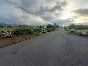 Terreno Urbano com Vista Panorâmica em Nordeste, São Miguel