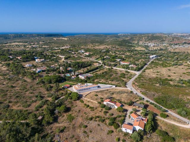 Terreno urbano com vistas panorâmicas em Vila do Bispo