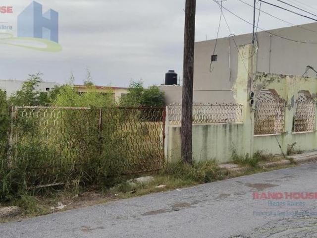 Terreno urbano con servicios Luz y Agua